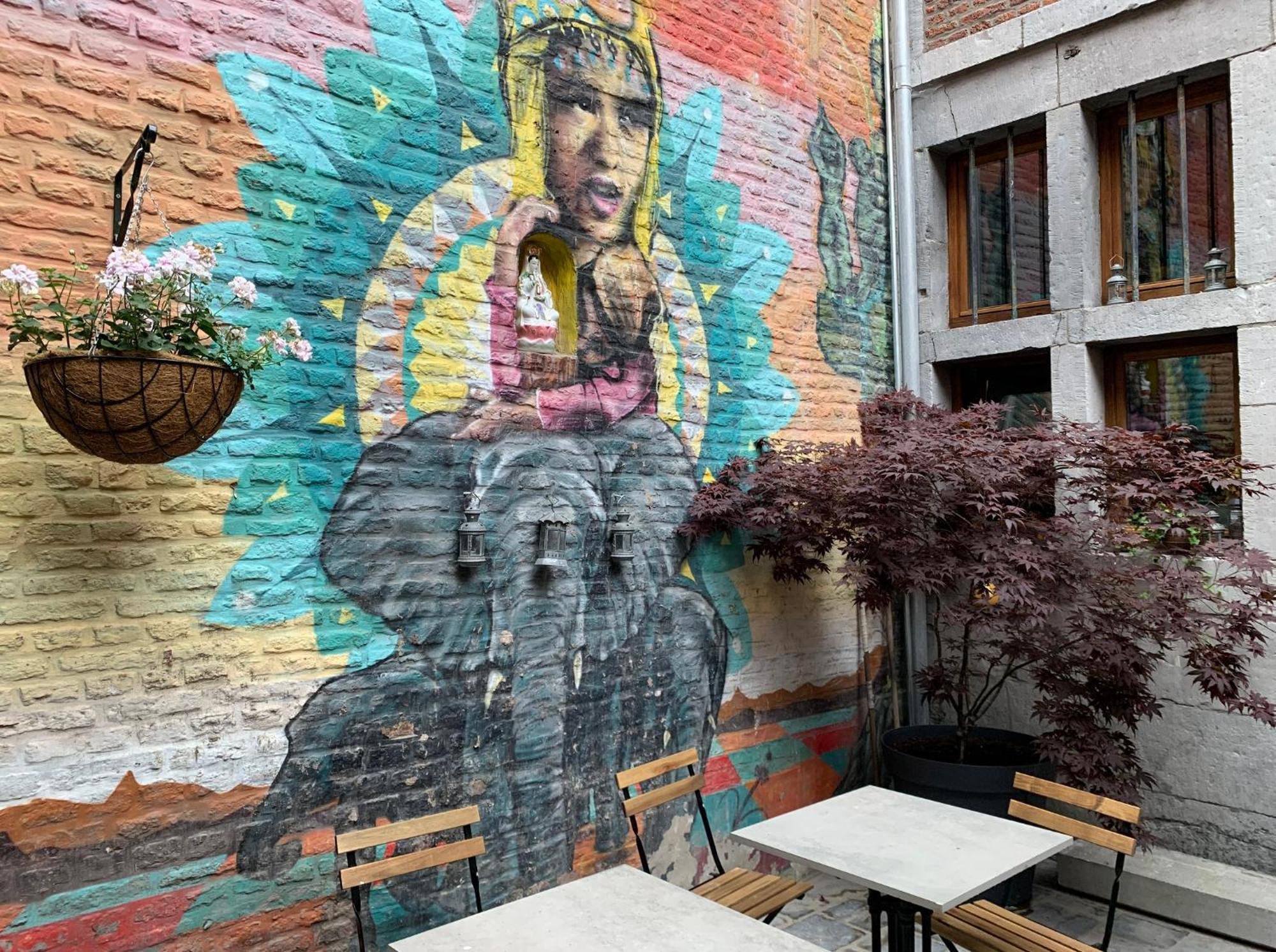 Bonjour Pierreuse Liège