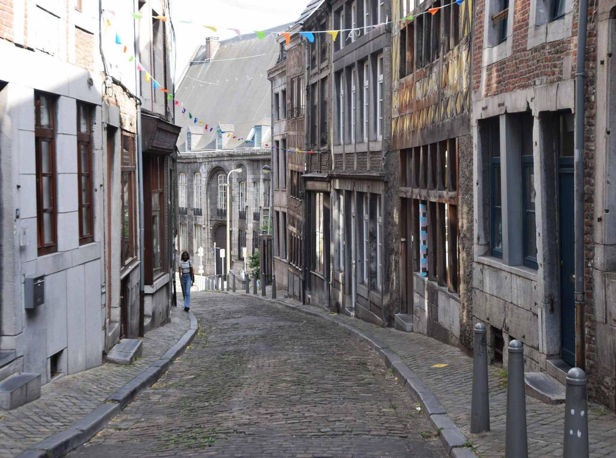 Bonjour Pierreuse Liege
